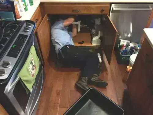 Leaking-Pipe-Repair--in-Bronx-New-York-leaking-pipe-repair-bronx-new-york.jpg-image